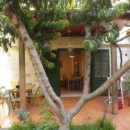 Il Giardino Ipogeo Apartment Фавиняна Екстериор снимка