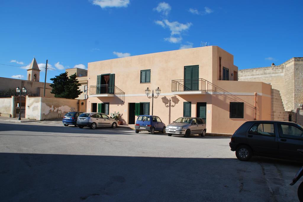 Il Giardino Ipogeo Apartment Фавиняна Екстериор снимка